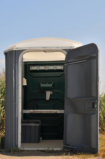 Best Portable toilet rental cost  in La Plata, MO